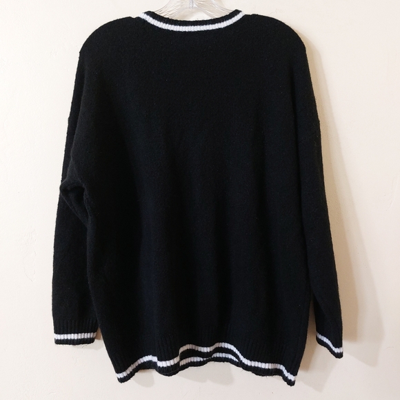 Torrid Plus Size 1X Women's Black Red Plaid Star Lips Super Soft Crew Sweater - Picture 8 of 12